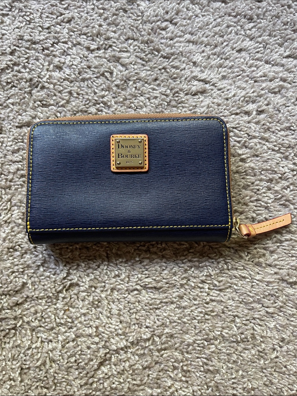 Dooney & Bourke Navy Leather Zip-Around Card Holder with Tan Trim